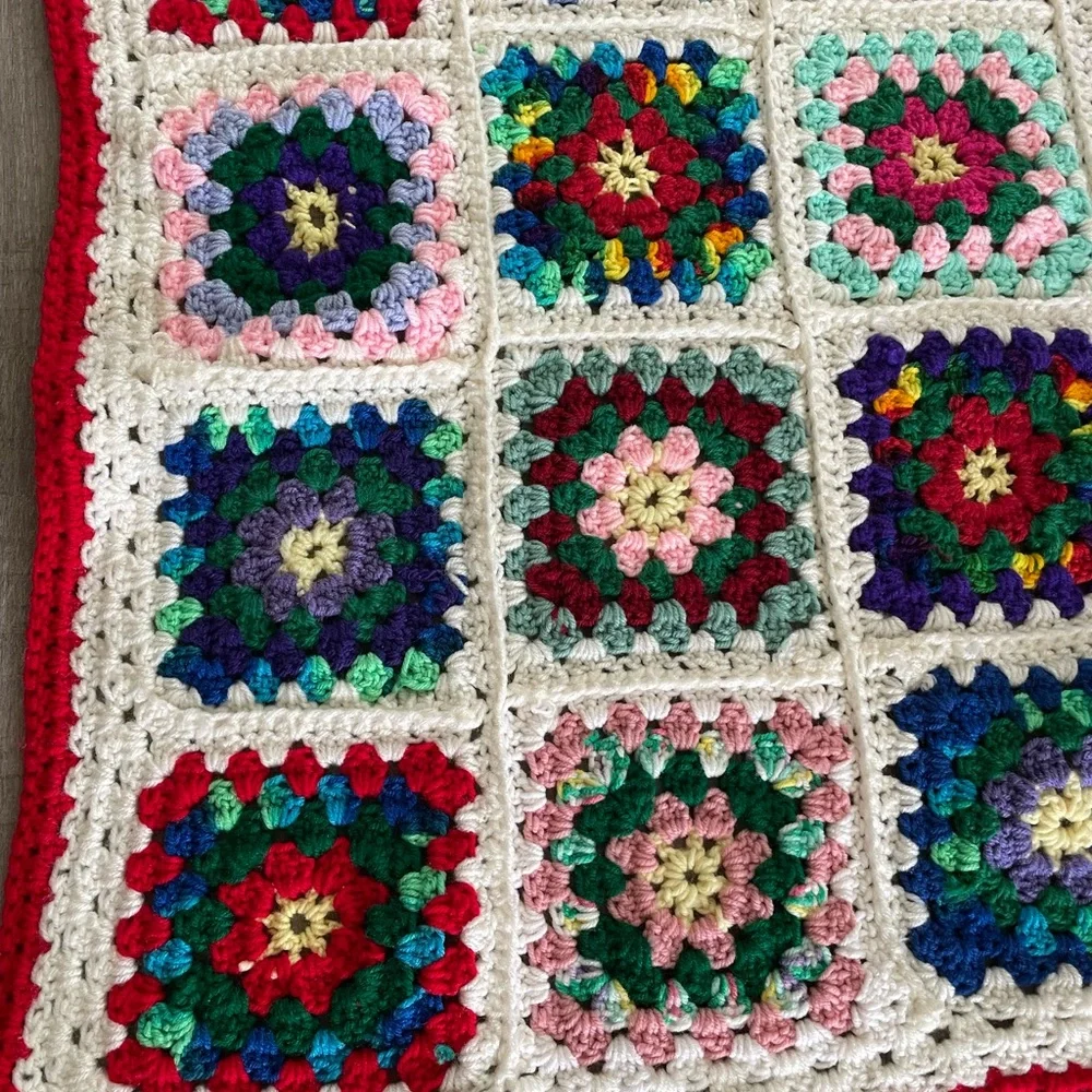 Vintage 70’s Hand Crocheted Multicolor Granny Square throw w 2 matching pillows